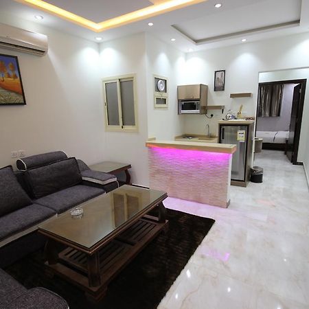 Alathriyah Hotel Suites Riaad Kamer foto