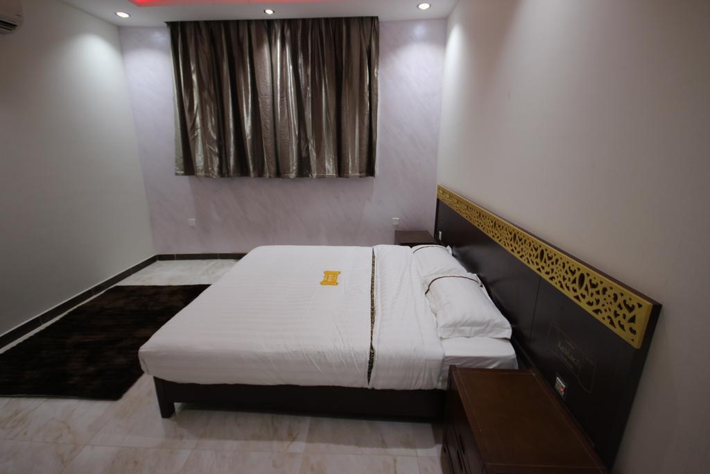 Alathriyah Hotel Suites Riaad Buitenkant foto