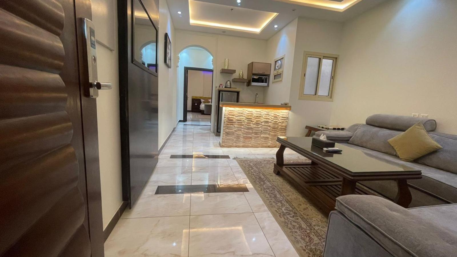 Alathriyah Hotel Suites Riaad Buitenkant foto