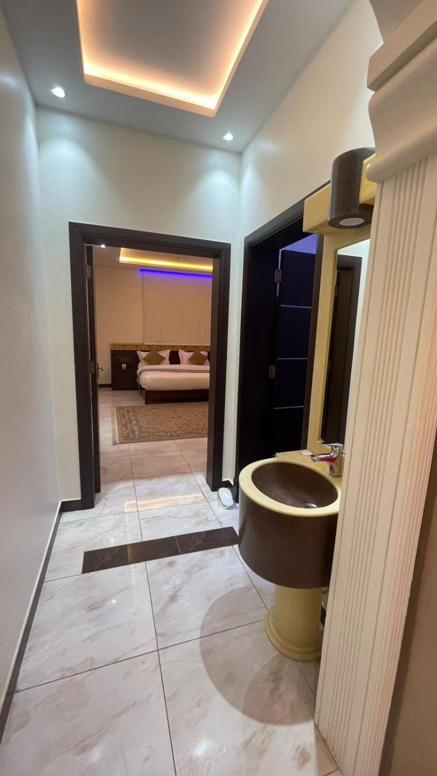 Alathriyah Hotel Suites Riaad Buitenkant foto